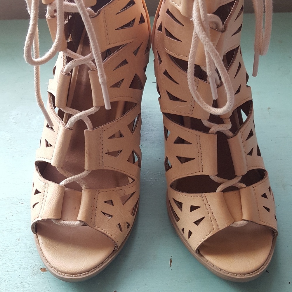 Qupid booties - Picture 5 of 5